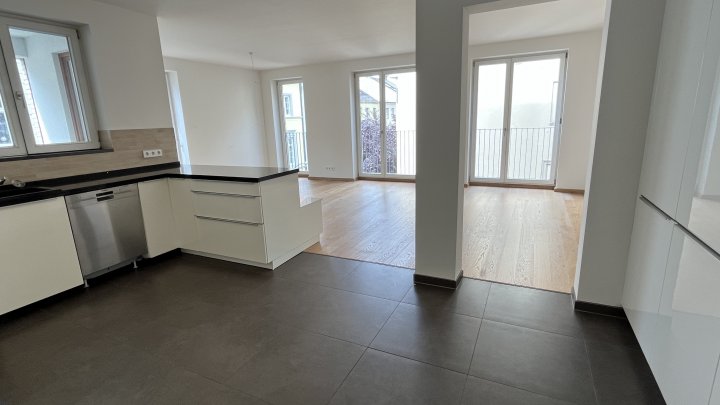 Alster und Lange Reihe fast vor der Tür – mit Loggia, Tiefgarage und angenehm ruhig