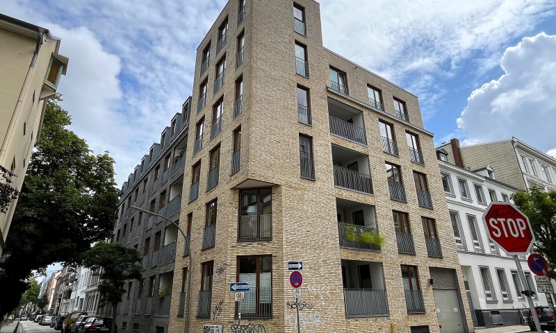 Alster und Lange Reihe fast vor der Tür – mit Loggia, Tiefgarage und angenehm ruhig