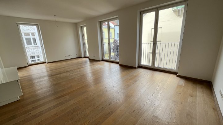 Alster und Lange Reihe fast vor der Tür – mit Loggia, Tiefgarage und angenehm ruhig