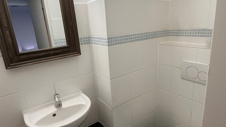 Nur ein Katzensprung zum Alsterlauf und ins AEZ – bestens geschnittenes Zuhause mit Westbalkon