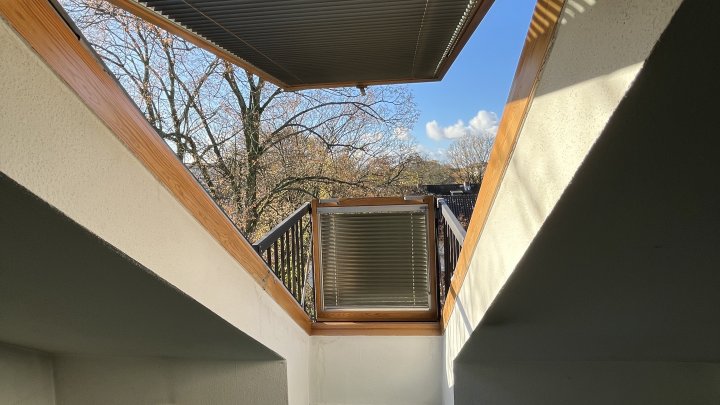 Was gefällt Ihnen besser? Ein oder zwei gemütliche Zimmer mit Velux-Cabrio und herrlichem Weitblick