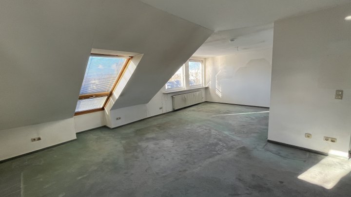 Was gefällt Ihnen besser? Ein oder zwei gemütliche Zimmer mit Velux-Cabrio und herrlichem Weitblick