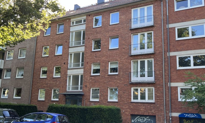 3 Zimmer in Barmbek mit Südbalkon und Blick in die Gärten - ruhig und doch mittendrin