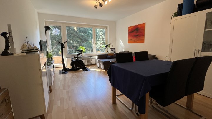 3 Zimmer in Barmbek mit Südbalkon und Blick in die Gärten - ruhig und doch mittendrin