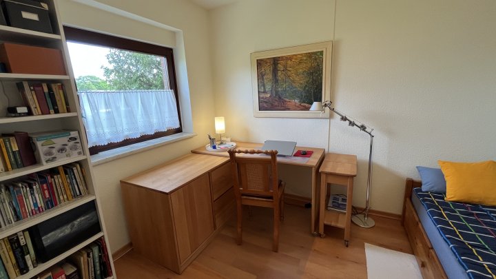 Gemütliches und gepflegtes Zuhause mit Gartenparadies zur Sonne und hervorragender Infrastruktur