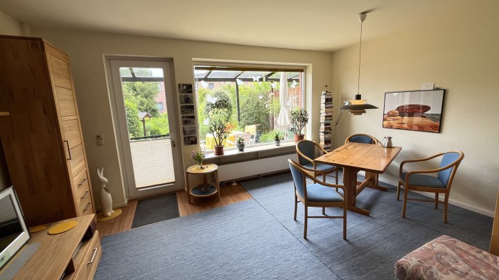 Gemütliches und gepflegtes Zuhause mit Gartenparadies zur Sonne und hervorragender Infrastruktur