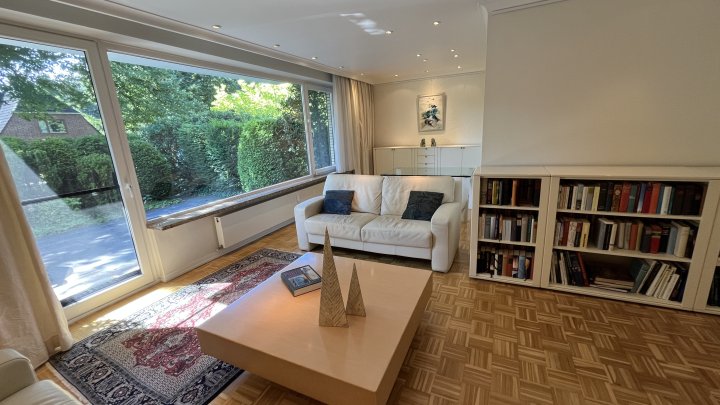 Volksdorf, wie man es liebt – herrlich ruhige Lage, Südterrasse, Gartennutzung und eigene Garage